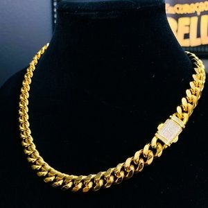 20” 10mm Cuban link chain electroplated with safety clasp